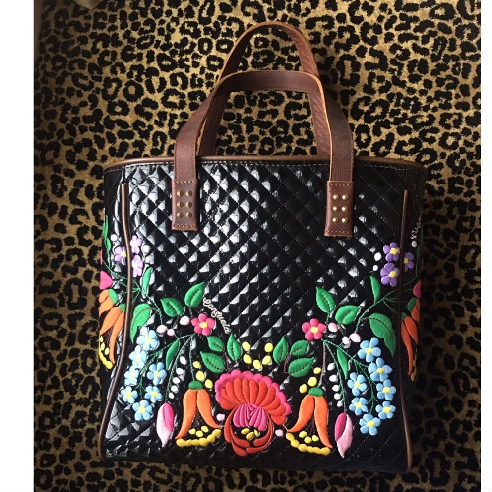 Consuela Classic Tote